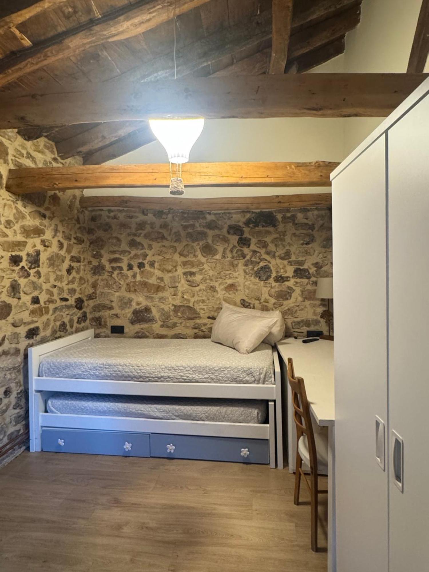 La Casita De *